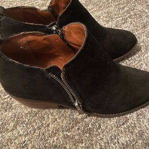Lucky brand ankle boots